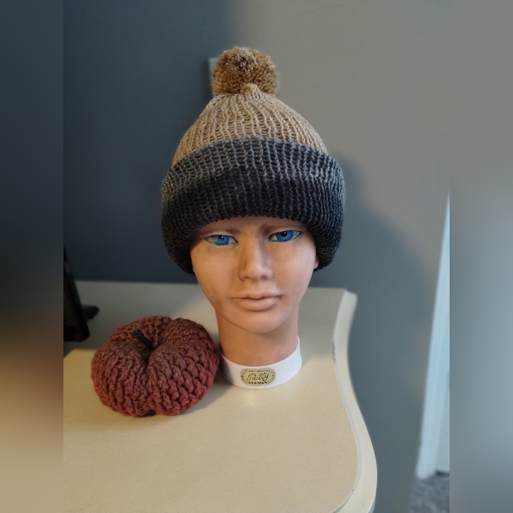 Knitted beanie